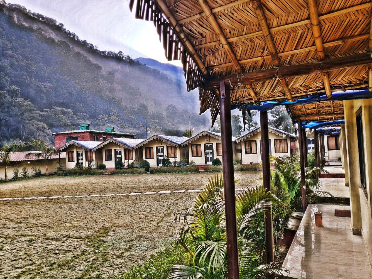 Garud Chatti River Resort Risikés Kültér fotó